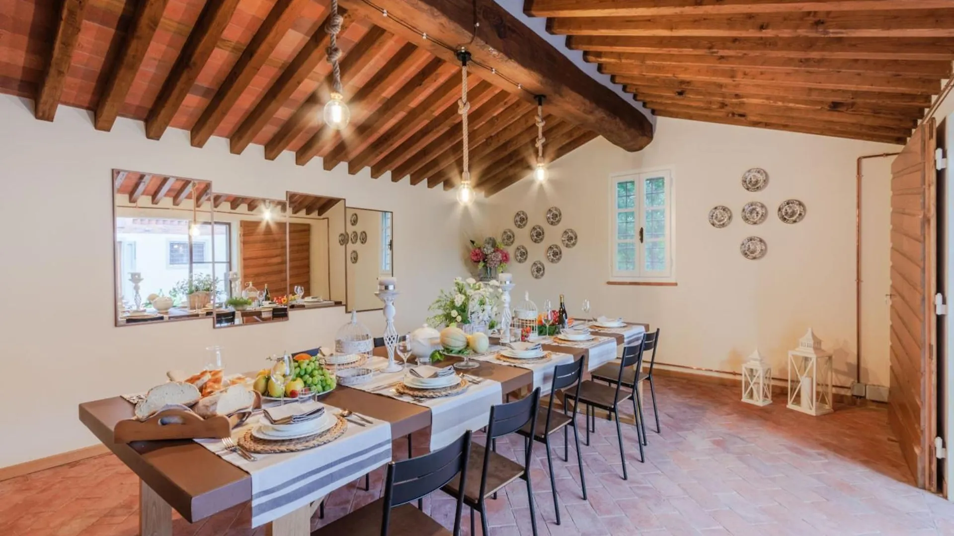 Villa In Gragnano Near Lucca Town Porcari 0*,  Italia
