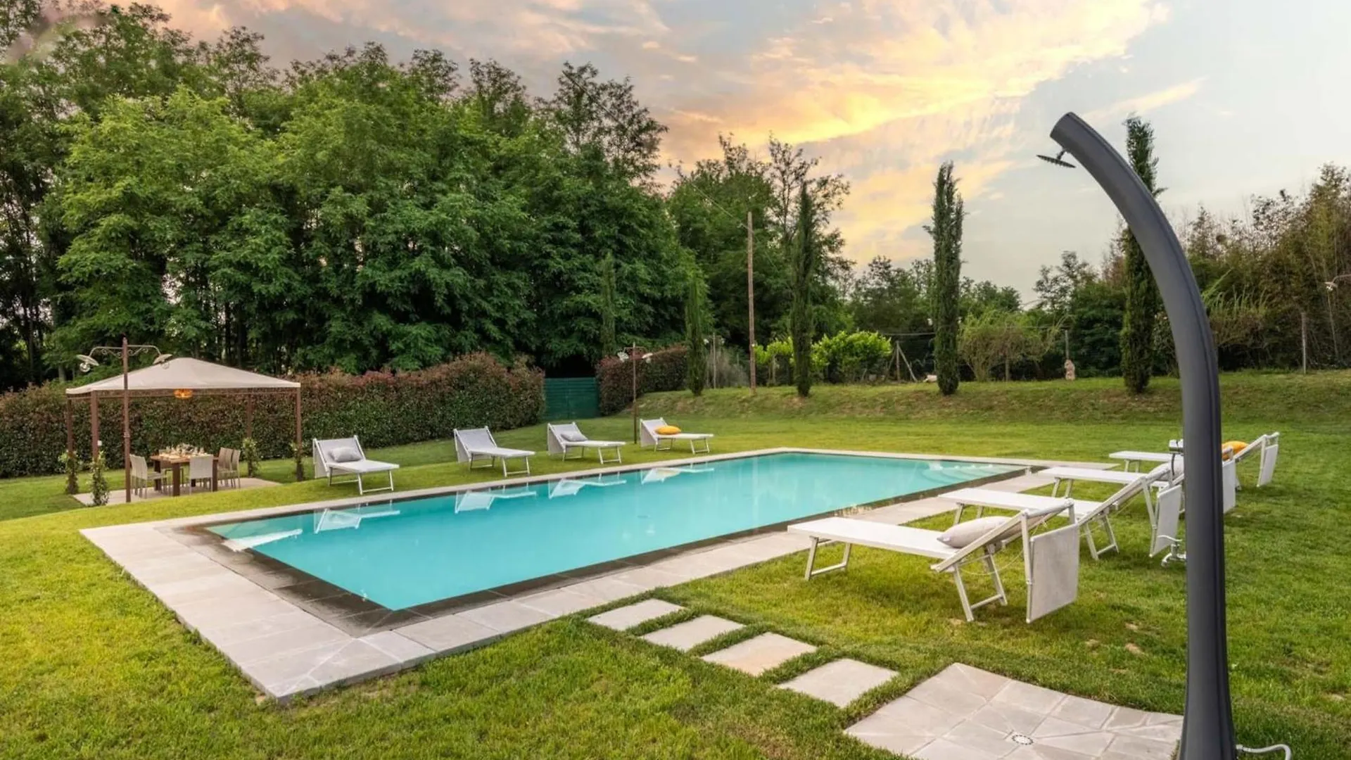 Villa In Gragnano Near Lucca Town Porcari 0*,  Italia