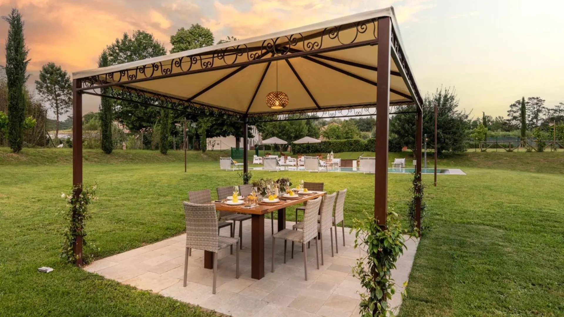 Villa In Gragnano Near Lucca Town Porcari