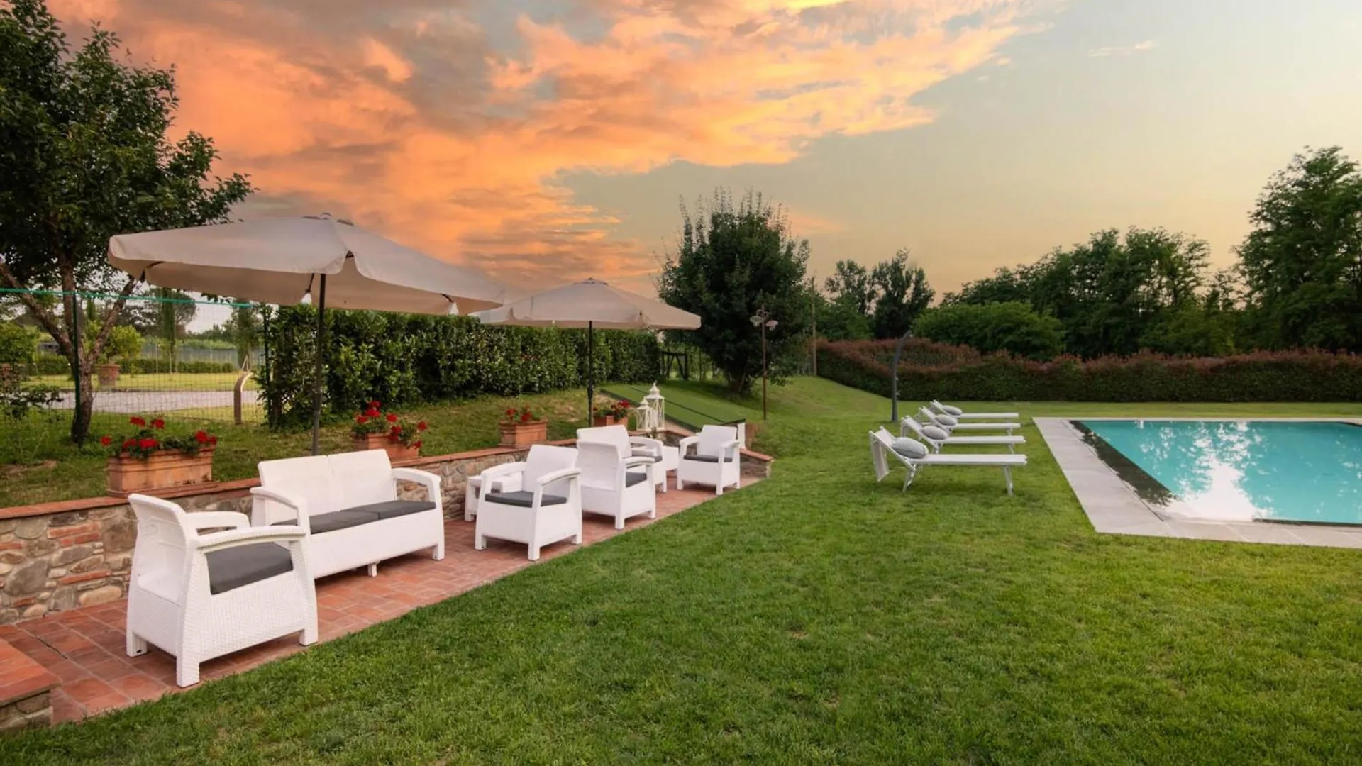 Villa In Gragnano Near Lucca Town Porcari Italia