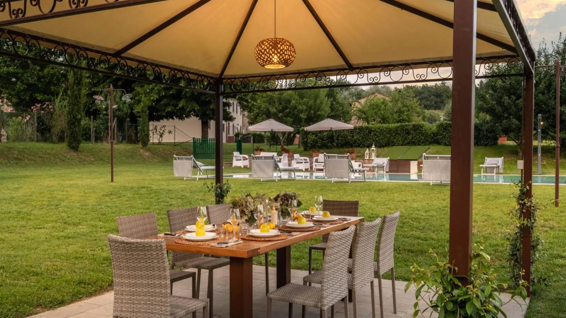 Villa In Gragnano Near Lucca Town Porcari 0*,  Italia