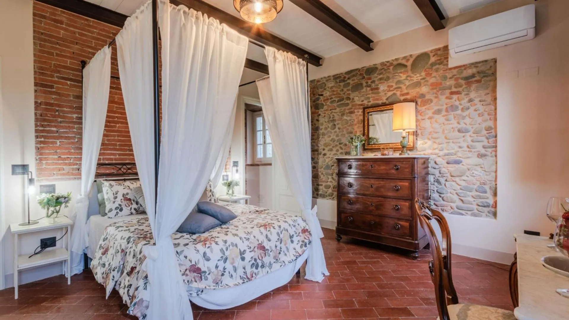 Villa In Gragnano Near Lucca Town Porcari