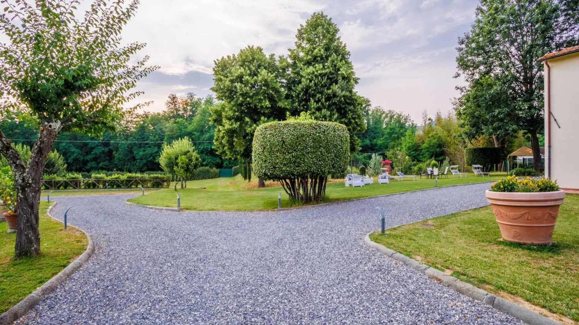 Villa In Gragnano Near Lucca Town Porcari Italia