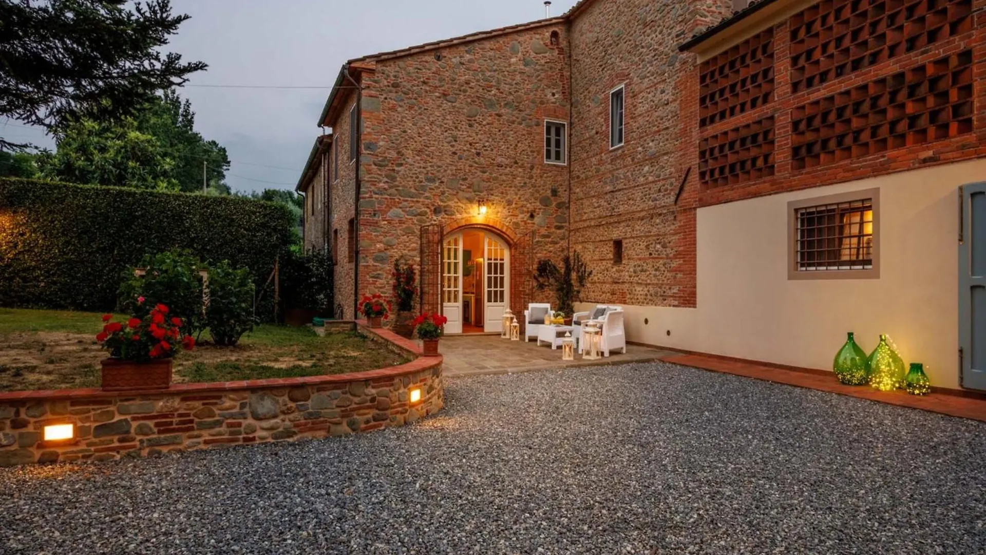 Villa In Gragnano Near Lucca Town Porcari Italia