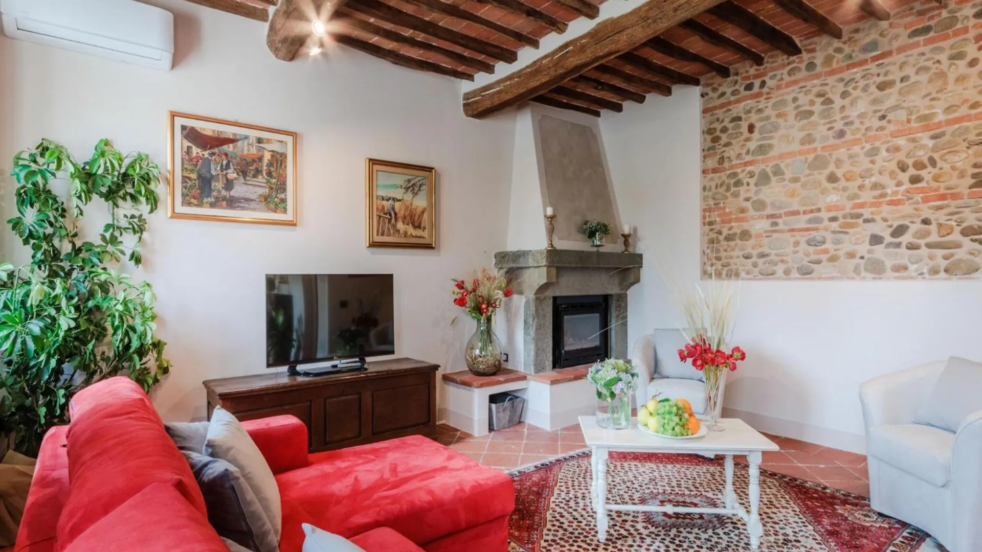 Villa In Gragnano Near Lucca Town Porcari